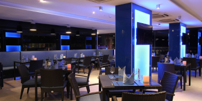 4 RESTAURANT & BAR